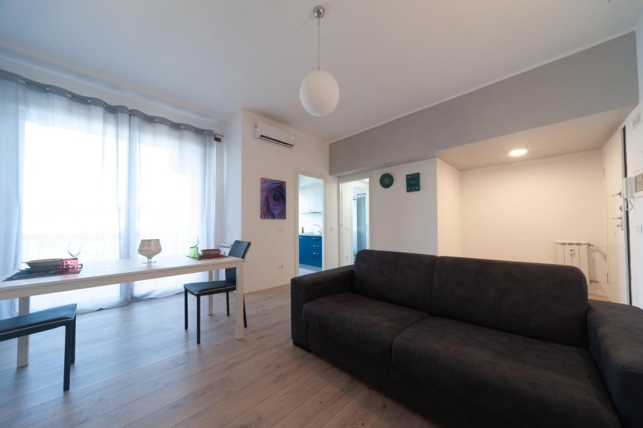 Dama Hub Two Roma